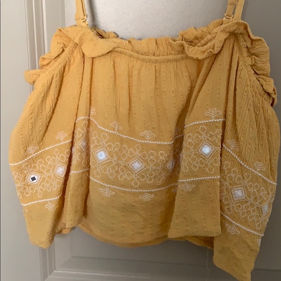 AE Flowy Top - Picture 2 of 4